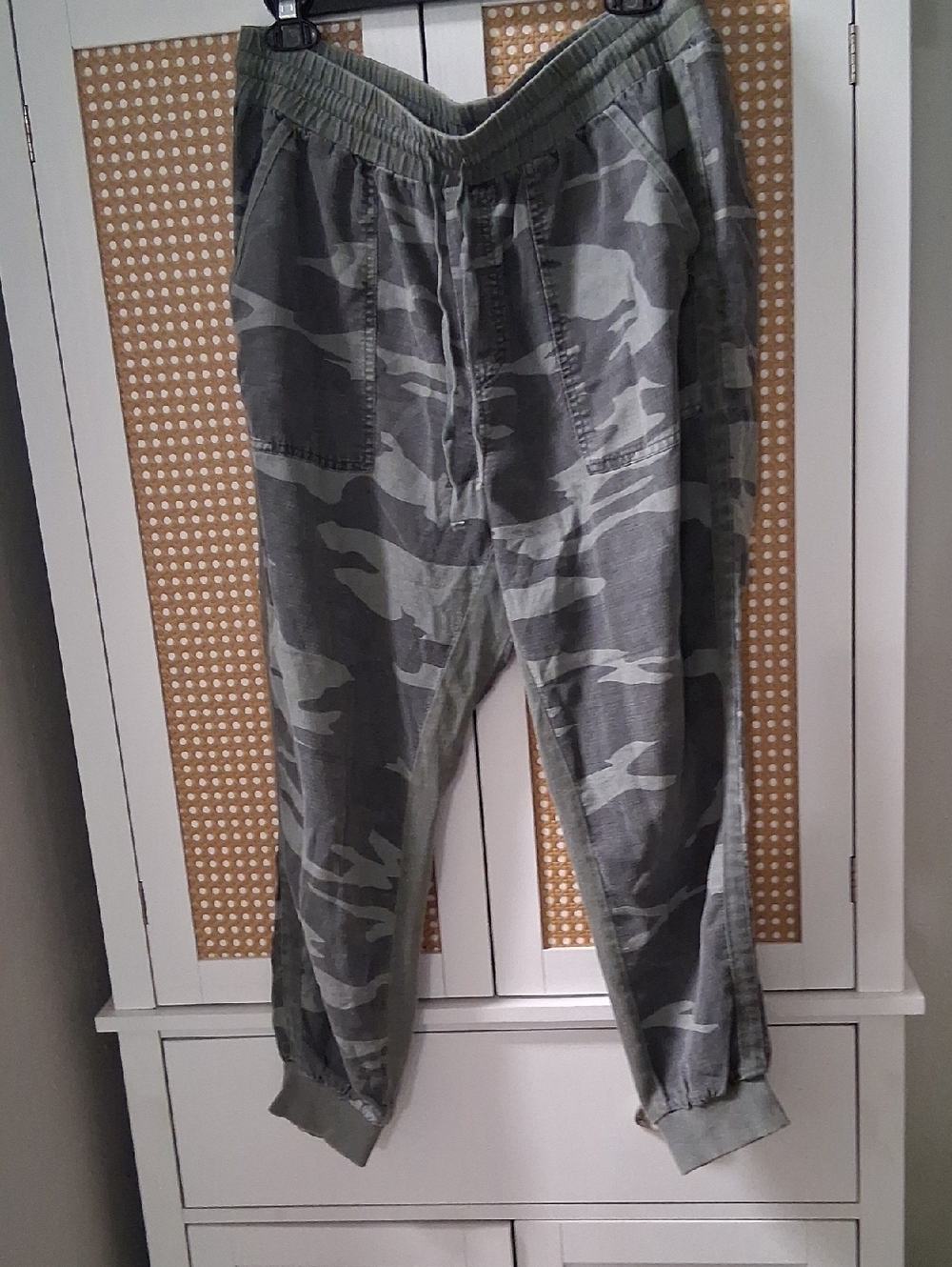 Splendid Women's Olive Camo Ankle Jogger Pants
